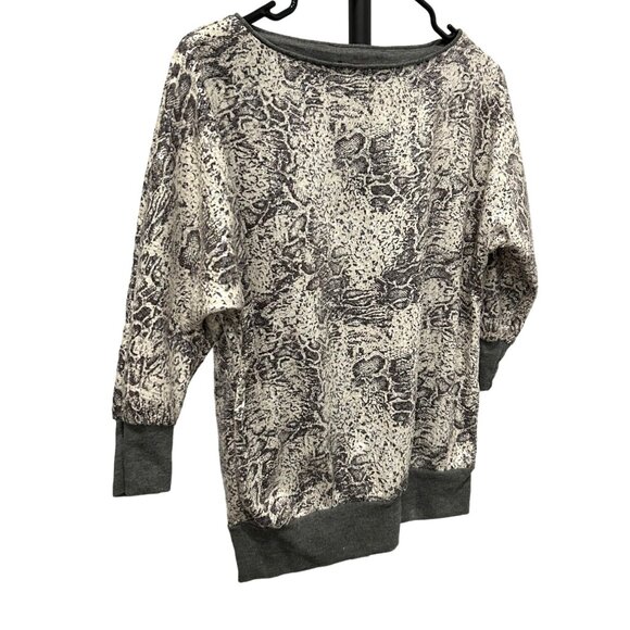 Kaktus NWT Sequined Abstract Animal Print Sweatshirt Grey Ribbed Cuffs Hem Sz XS - Picture 3 of 10